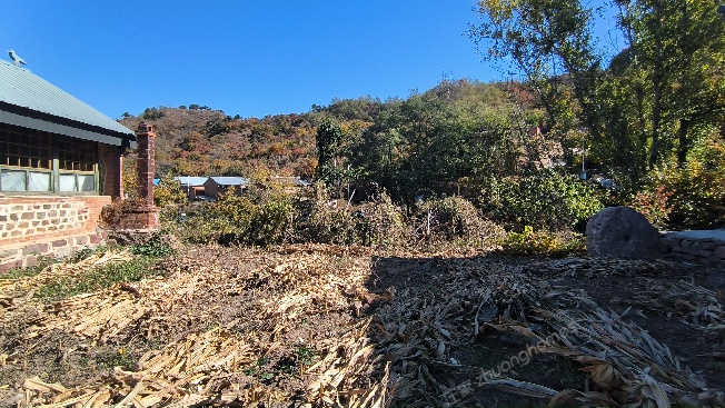 密云大城子镇240平米靠山农村自建房平房带小院有菜园长期便宜闲置出租